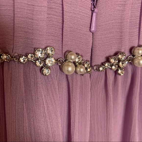 David’s Bridal Bridesmaid/Formal Gown Bouquet 12 - Picture 4 of 5